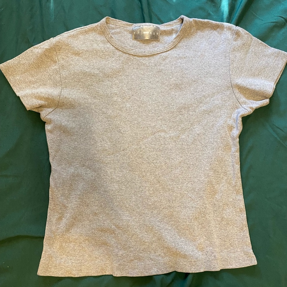 Grey tee